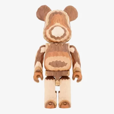 MediCom Toy Incorporated, A group of eight various Bearbrick collectibles, Gruppe von acht verschiedene Bearbrick Sammlerstücken, KARL, Karl  Lagerfeld's Estate Online III, 2022